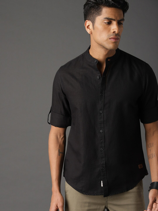 Roadster Men Solid Casual Black Shirt