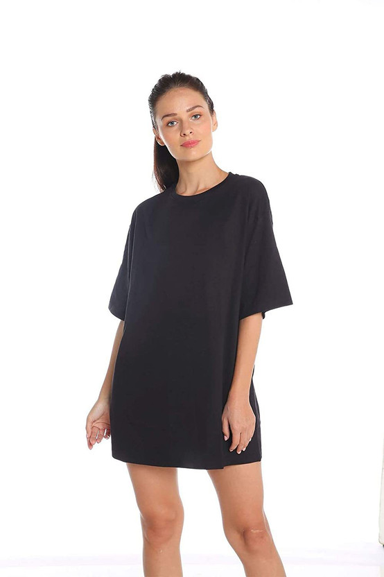 oversized black tee