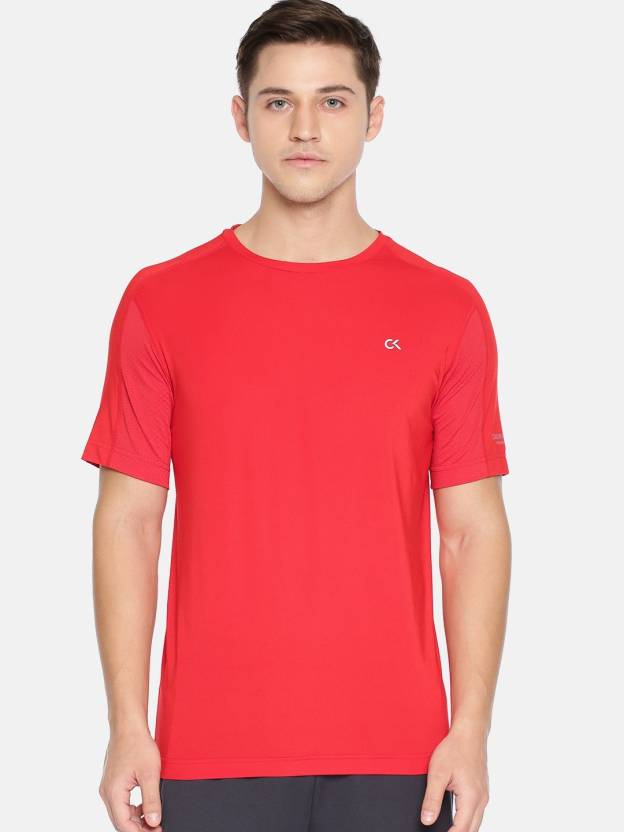 Calvin Klein Solid Men Round Neck Red T-Shirt - Buy Calvin Klein Solid Men  Round Neck Red T-Shirt Online at Best Prices in India 