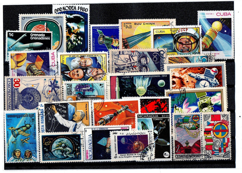 GOLD MINT Black Stamp Stock Card + 25 Different Large Space Astronauts and Satellites World Stamps Rare Set Stamps(25 Stamps)