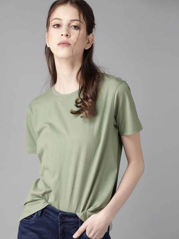 Roadster Solid Women Round Neck Green T-Shirt