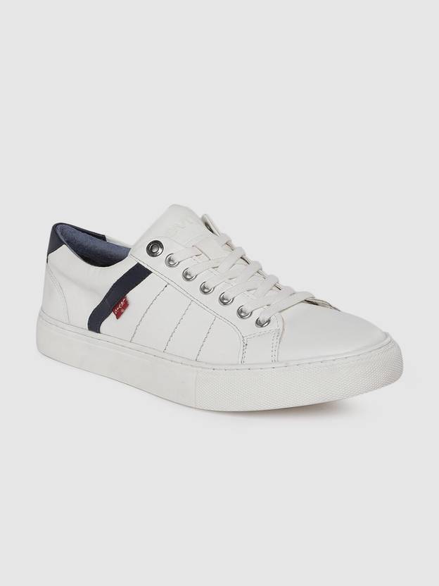 levis sneakers flipkart