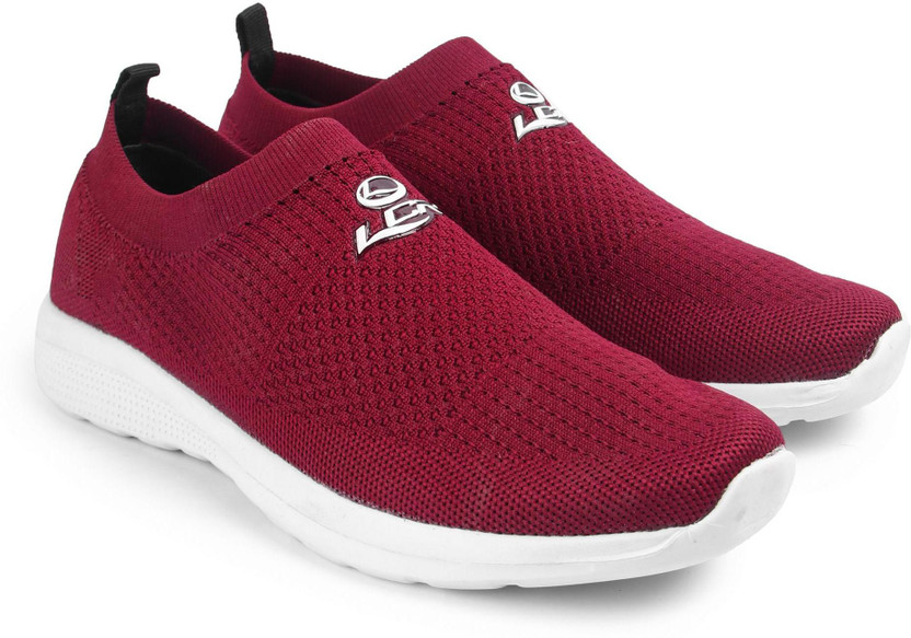 Lancer walking shoes clearance