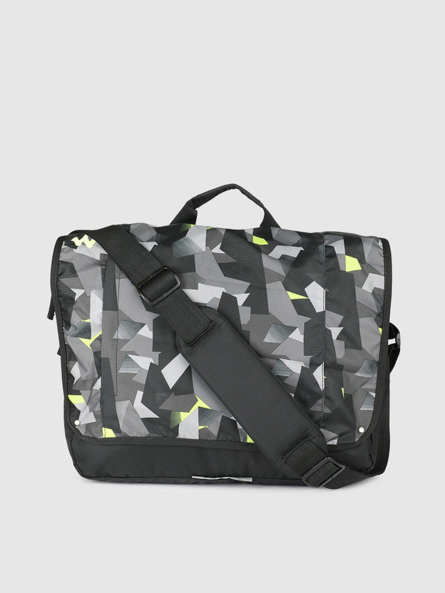 Wildcraft messenger bags flipkart Outlet