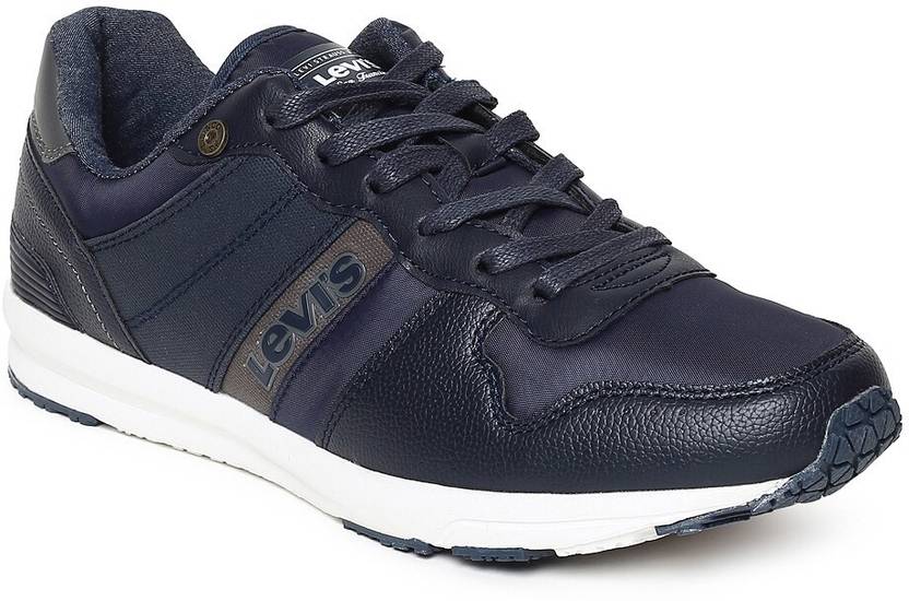 levis sneakers flipkart