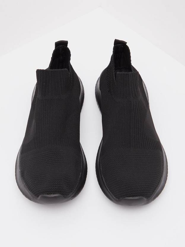 shoexpress Textured SlipOn Walking Shoes Slip On Sneakers For Men