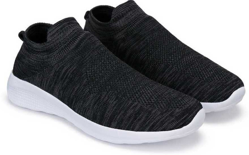 Sports shoes without laces