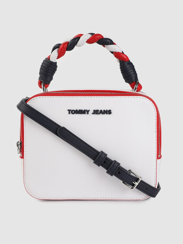 flipkart tommy hilfiger bags