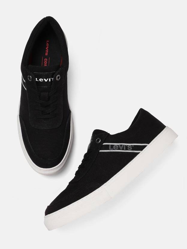 levis sneakers flipkart