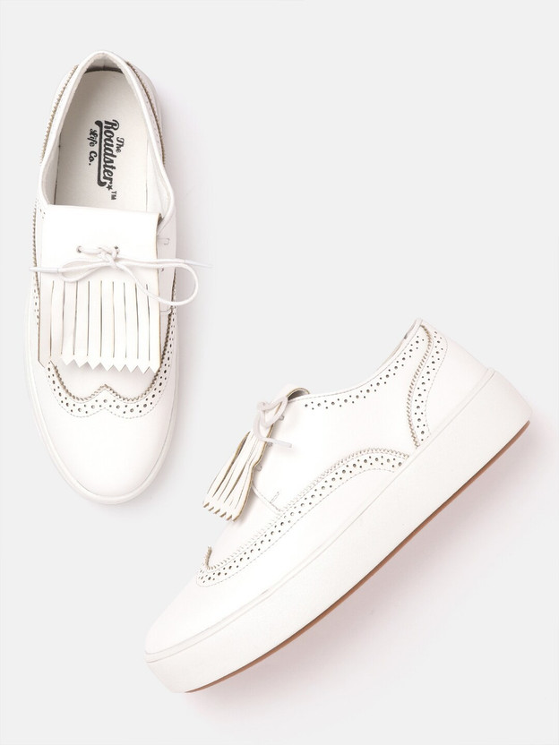 Roadster Women White Flatform Brogues 