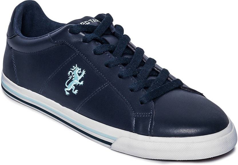buy red tape casual shoes