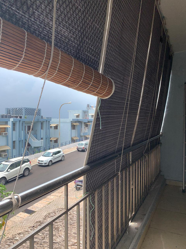 TCLPVC Roller Blind Cord Drawn On Ceiling(Bamboo, 213 cm x 121 cm, (6.99 ft x 3.97 ft))