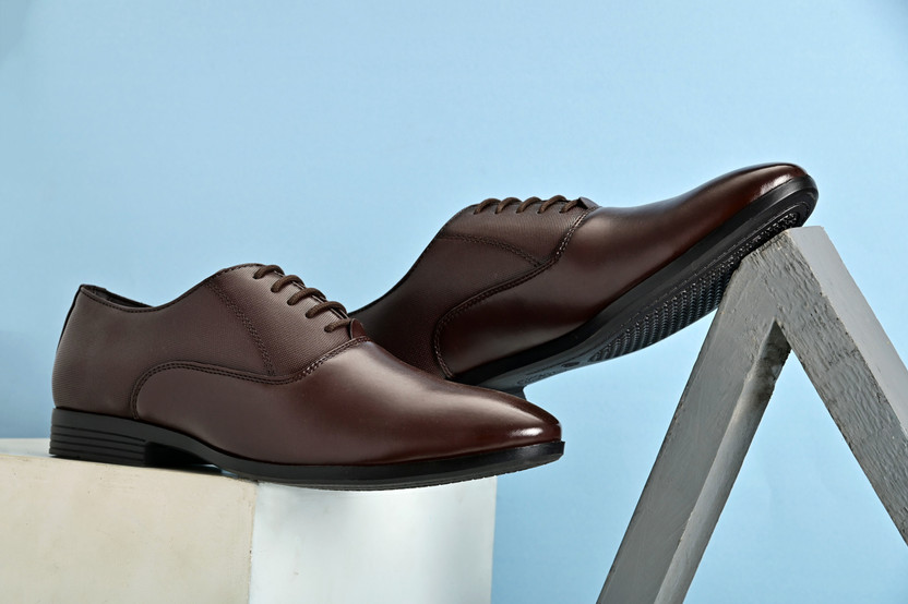 INVICTUS Faux Leather Slip-Ons Derby 