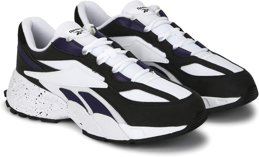 REEBOK CLASSICS EVZN Running Shoes For Men - Buy REEBOK CLASSICS EVZN  Running Shoes For Men Online at Best Price - Shop Online for Footwears in  India | Flipkart.com