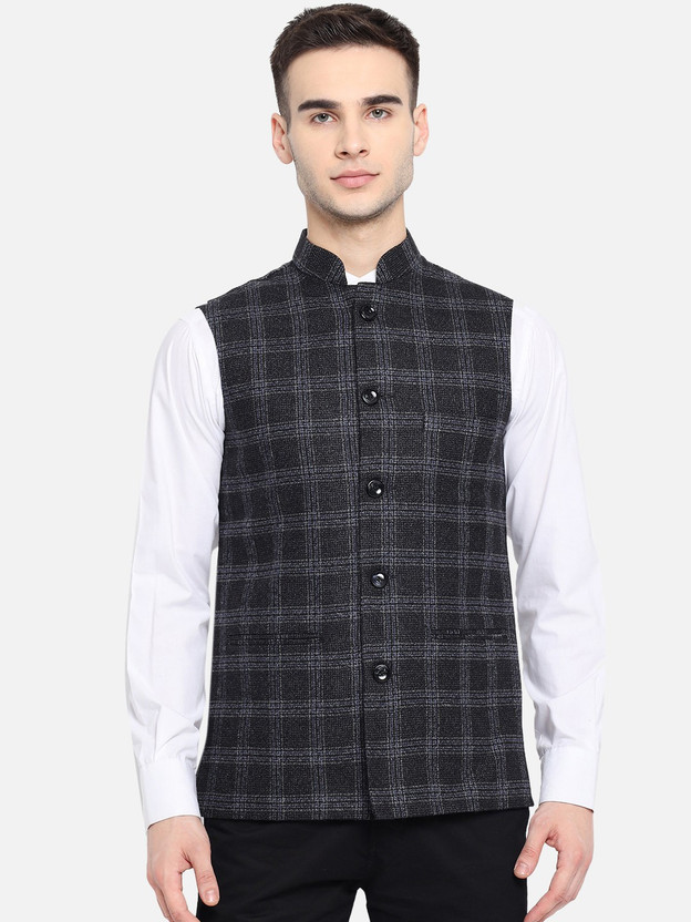 Vastraa Fusion Sleeveless Solid Men Jacket