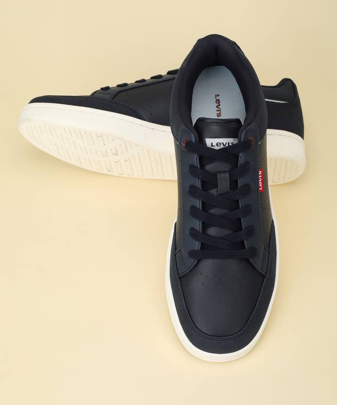 levis sneakers flipkart