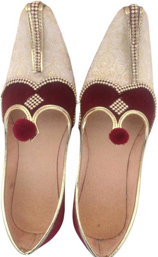 heavylight Rajasthani Latest Sherwani Wedding Collection Jutti/mojari for Men and Boys Mojaris