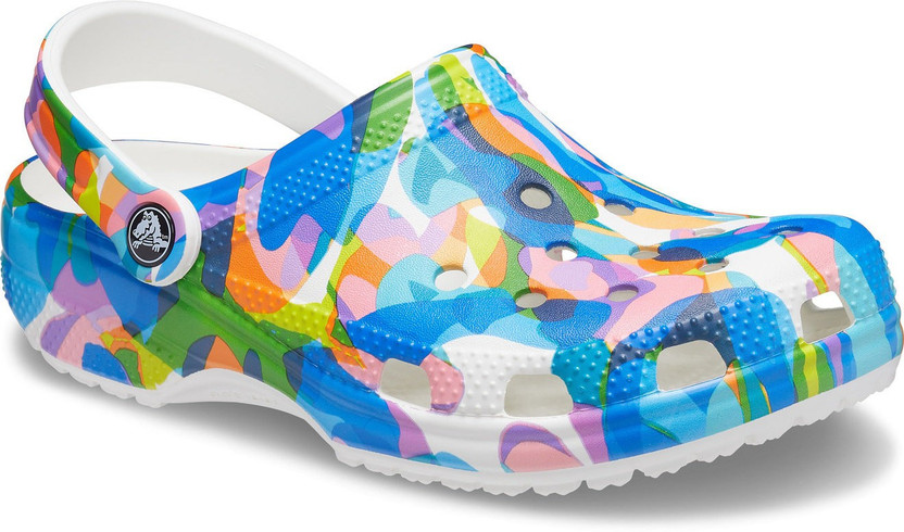 CROCS Men Multicolor Sandals - Buy 
