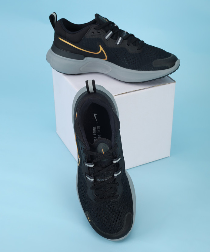 NIKE React Miler 2 Road Running Shoes 