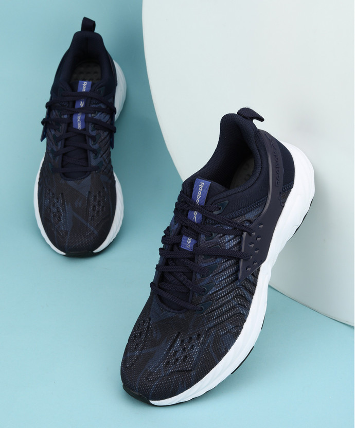 running shoes with traction