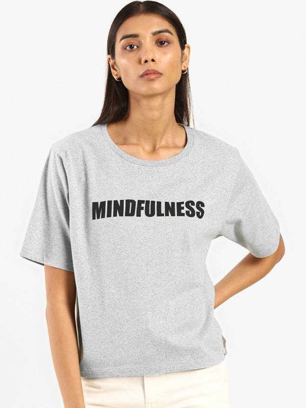LEVI'S Printed Women Round Neck Grey T-Shirt - Buy LEVI'S Printed Women  Round Neck Grey T-Shirt Online at Best Prices in India 