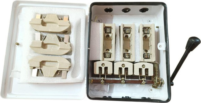 MME MME electric main switch box ,Three Phase Main Switches (32 Amp & 415 Volts) 32 A Two Way Electrical Switch(Pack of 1 Number of Switches - 3) - Flipkart Deal