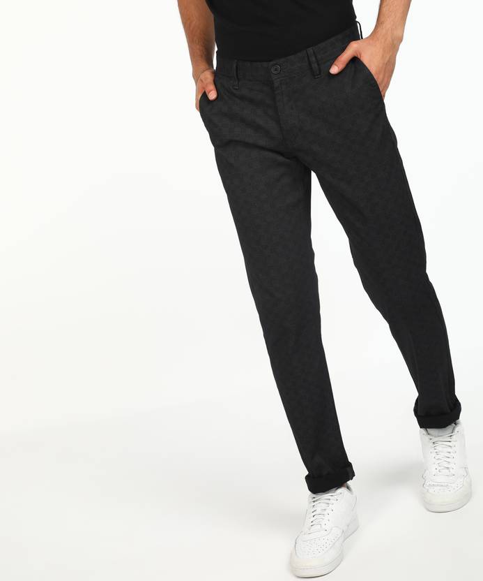 Van Heusen Academy Tapered Men Black Trousers - Buy Van ...