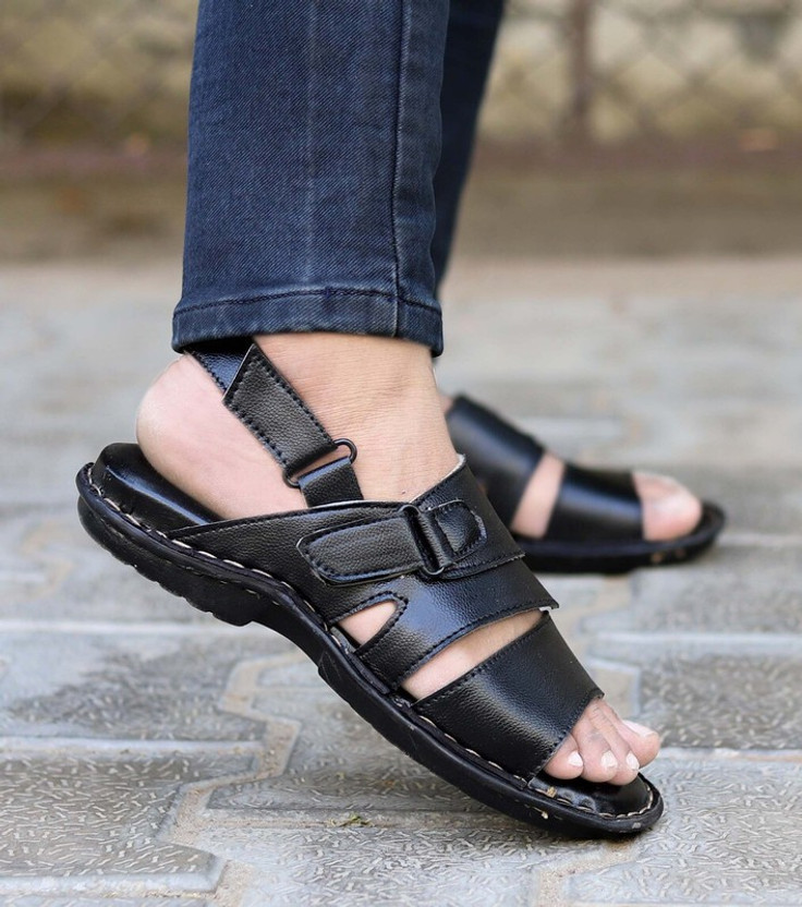 Rolus Men Black Sandals - Buy Rolus Men 