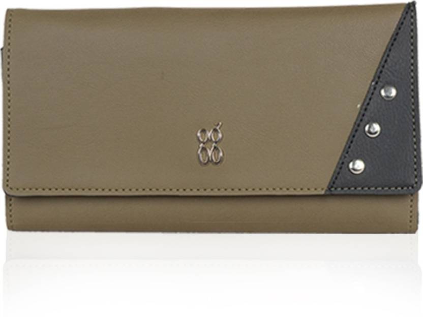 Baggit Women Casual Green Artificial Leather Wallet  (12 Card Slots)