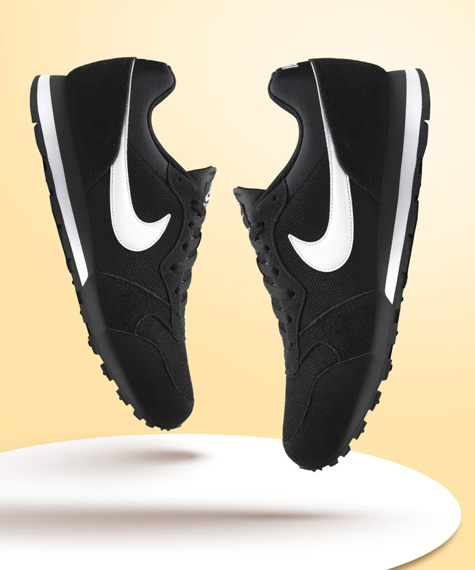 NIKE MD Runner 2 Shoe Casuals For Men - Buy NIKE MD Runner 2 Shoe Casuals  For Men Online at Best Price - Shop Online for Footwears in India |  Flipkart.com