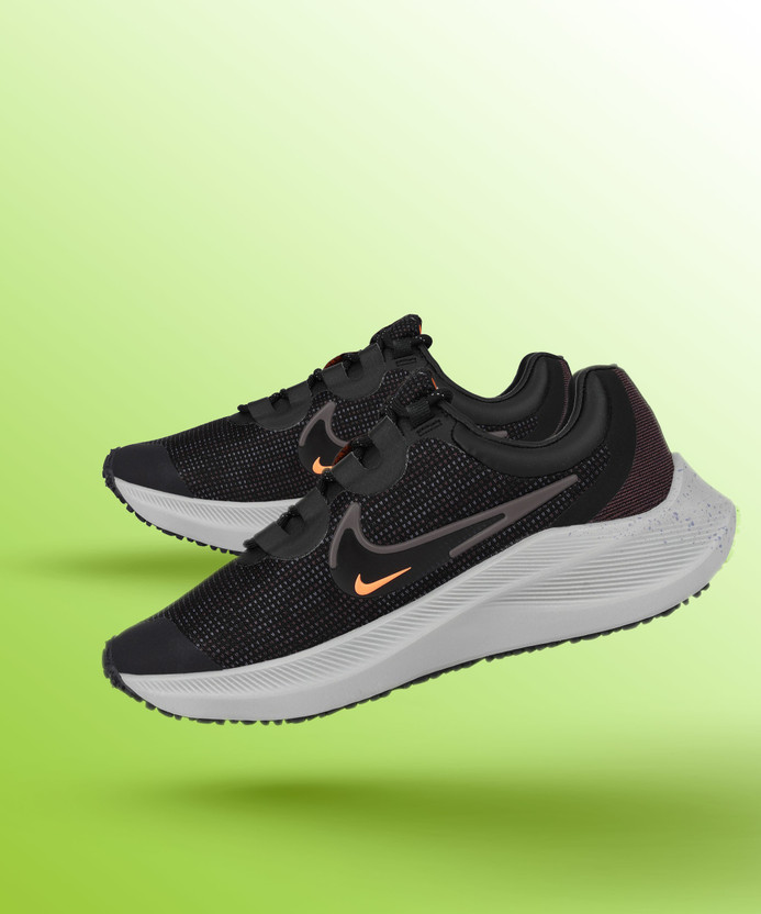 NIKE Winflo 8 Shield 's Weatherized 