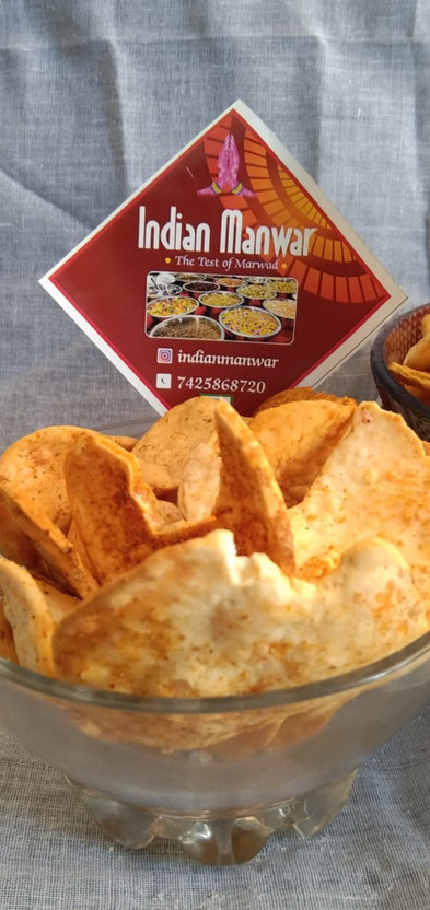 INDIAN INDIAN MANWAR Homemade Rajasthani Famous Aalu Papdi |Potato Chips Spicy Tangy 900g Namkeen(900) - Flipkart Deal