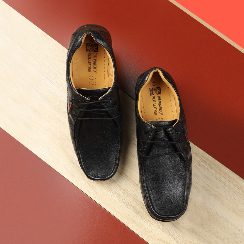 RED CHIEF Lace Up For Men - Buy Black 