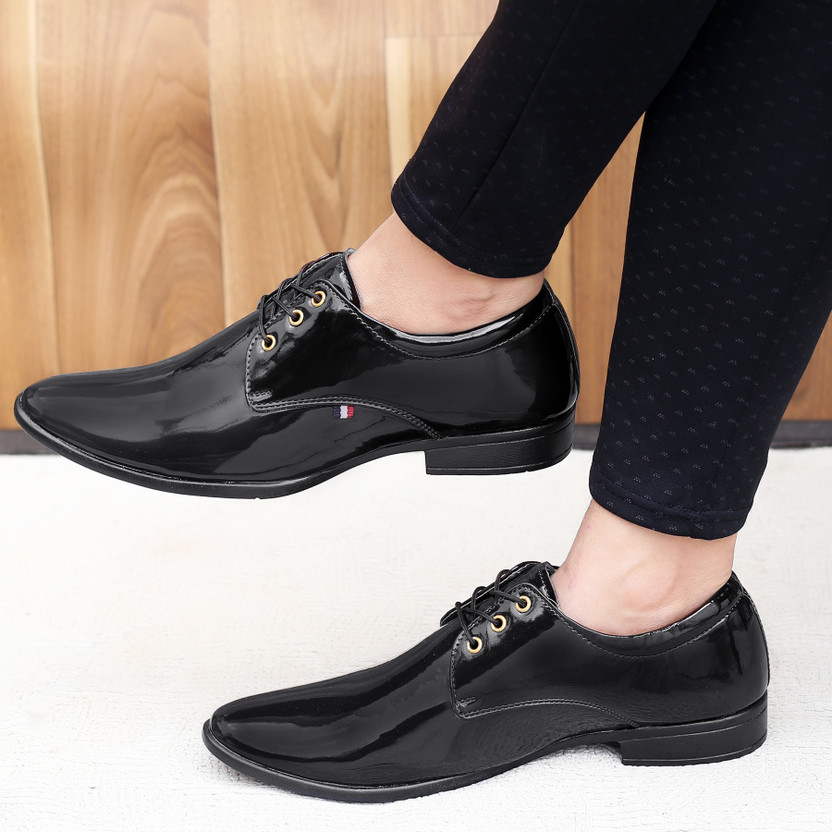 Buy ZERCA Formal Shoes 