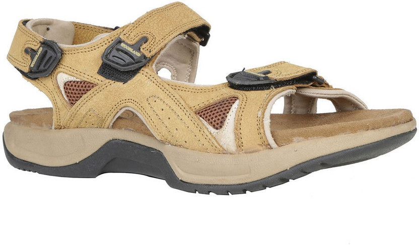 WOODLAND Men Tan, Beige Sports Sandals 