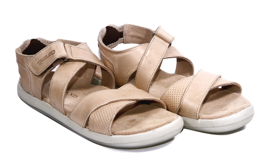 WOODLAND Men Beige Casual - Buy BEIGE 