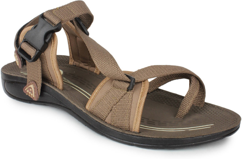 columbus sandals flipkart