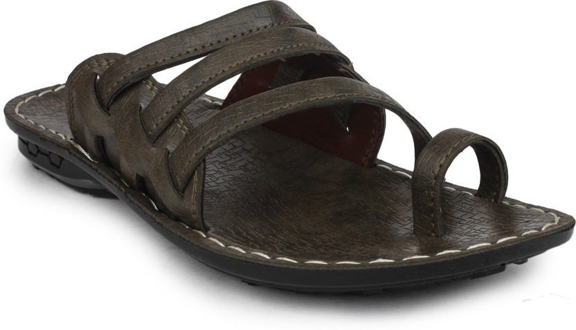 columbus sandals flipkart