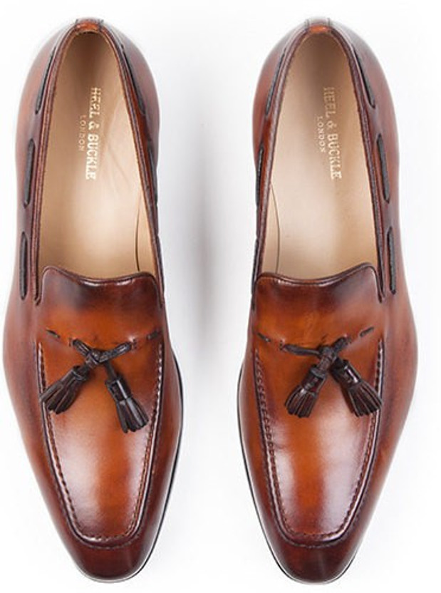 Heel and buckle shoes online Outlet
