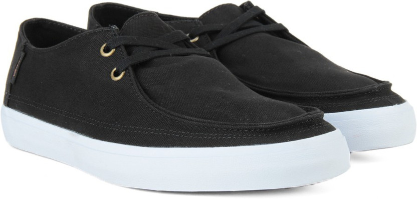 vans rata vulc black and white