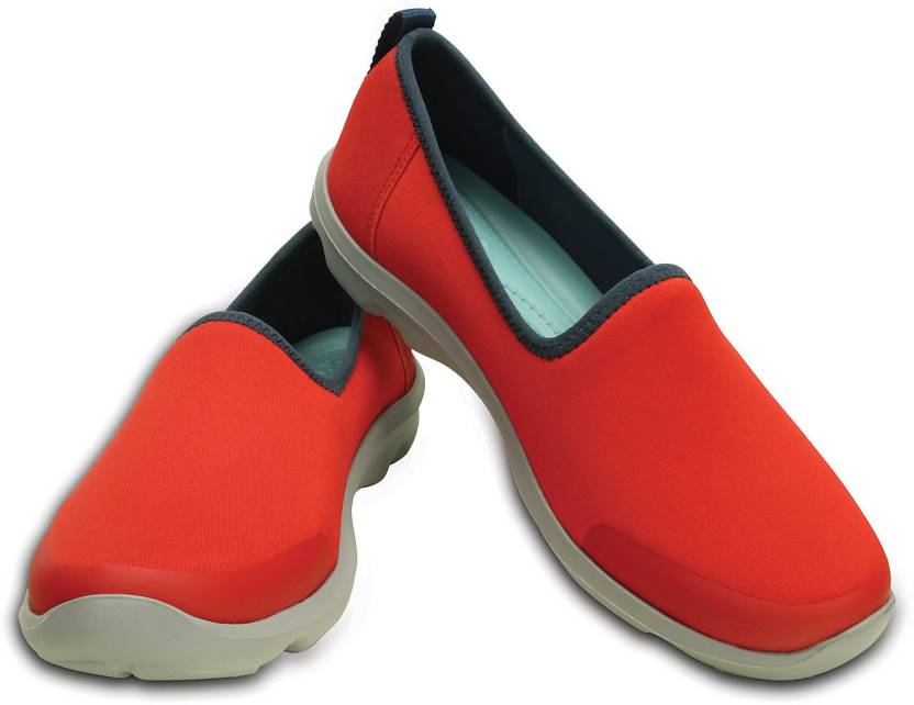 CROCS Casuals For Women - Buy 203195-8C1 Color CROCS Casuals For Women  Online at Best Price - Shop Online for Footwears in India 