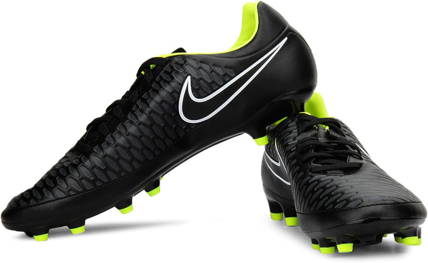 magista studs