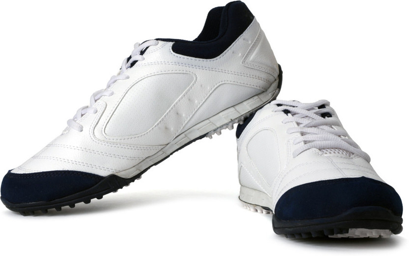 Bata football shoes clearance