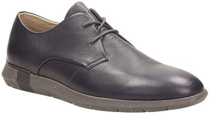 Clarks Lace up