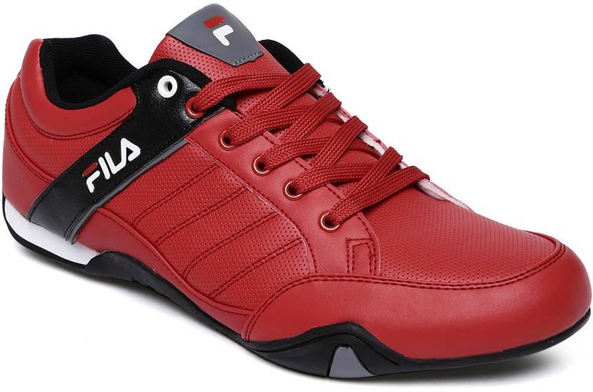 Fila Sneakers