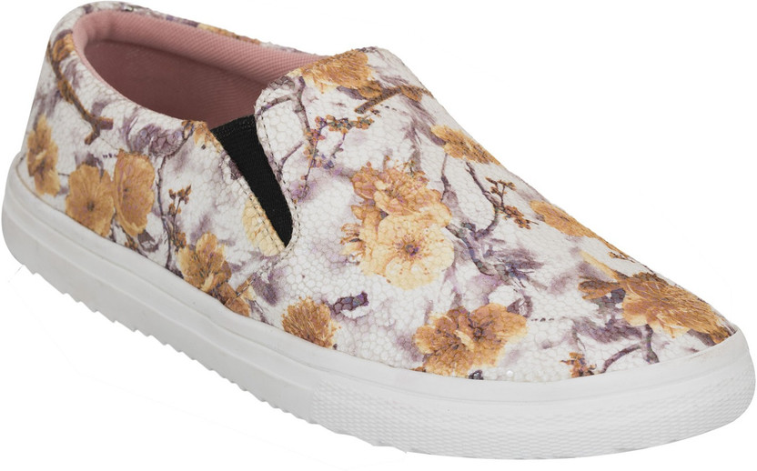 cream floral shoes
