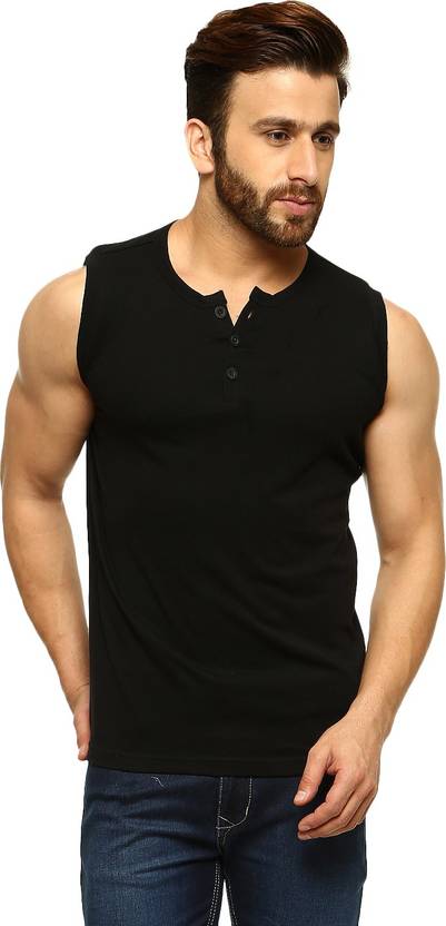Gritstones Solid Men's Round Neck Black T-Shirt
