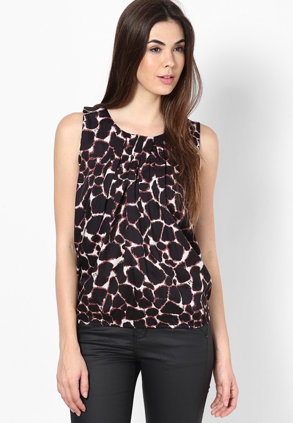 sleeveless animal print top