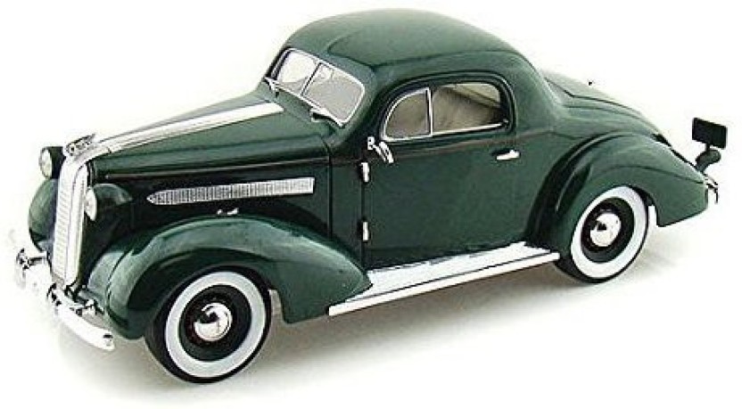 Масштаб машинок. Pontiac Deluxe 1936. Ford 1936 1:18. Понтиак машина 1933 игрушка. Машинки масштаб 1 18.