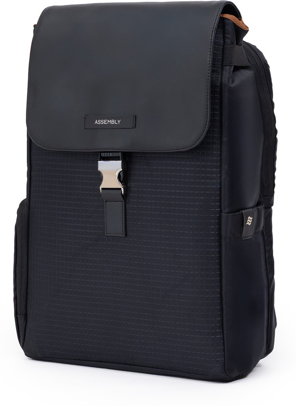 Assembly Arto 15.6 Inch Backpack with Flap Closure for Work & Travel 23 L Laptop Backpack(Black)